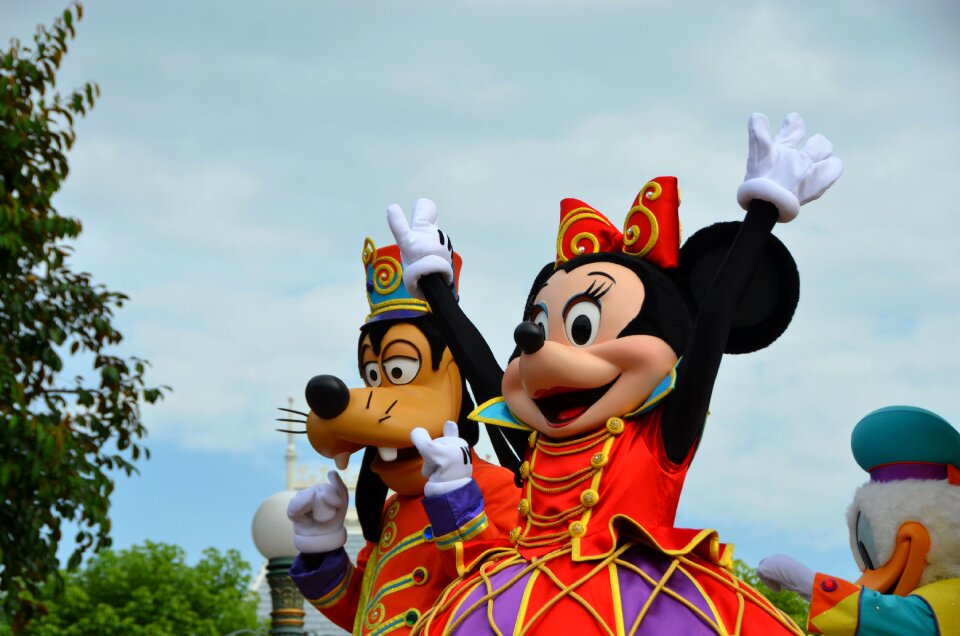 Mimi mouse goofy disney land