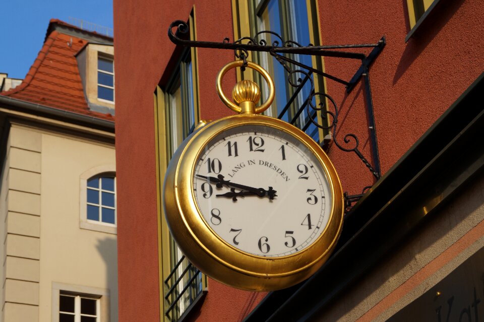 Time indicating clock face watches
