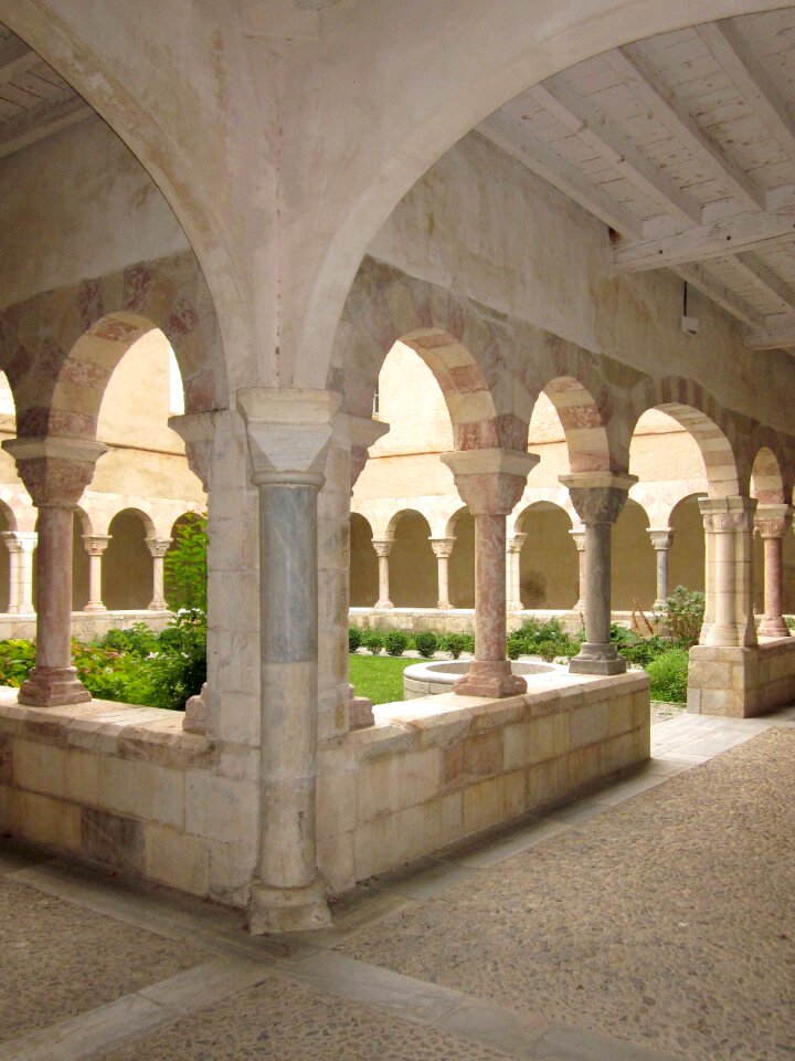 Benedictine pyrénées-orientales france