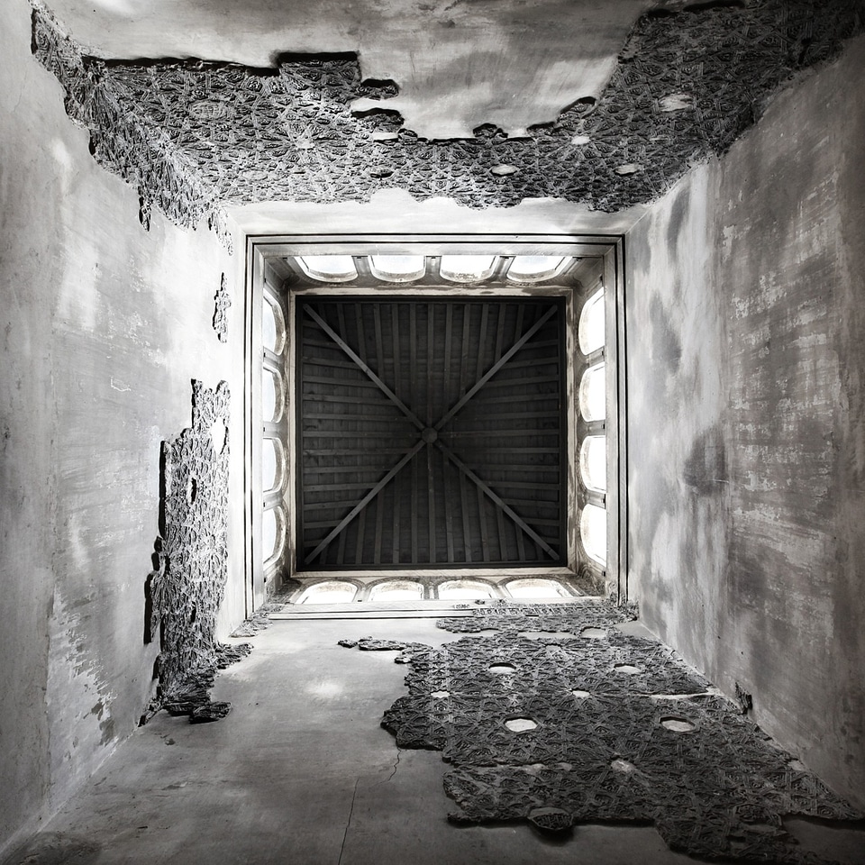 Ceiling symmetry architecture