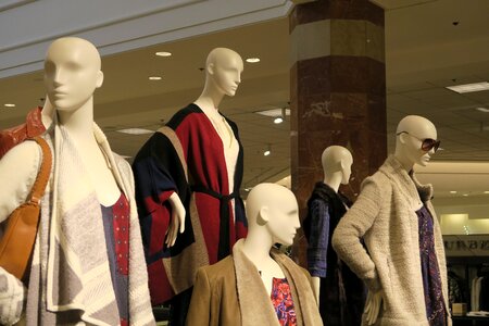 Mannequin shopping