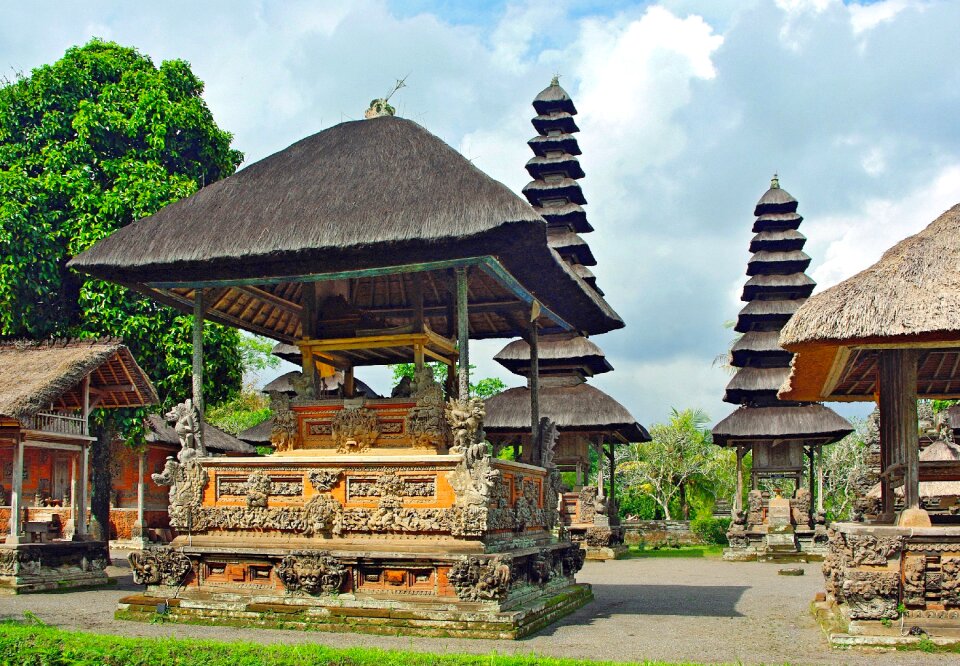 Mengwi taman temple ayun constructions