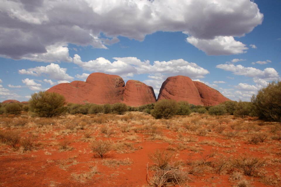 Kata tjuta landscape