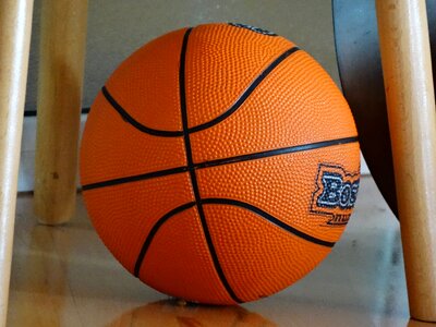 Ball basket-ball orange