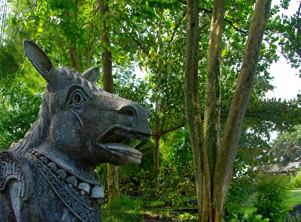 Tirta ganga statues ethnic