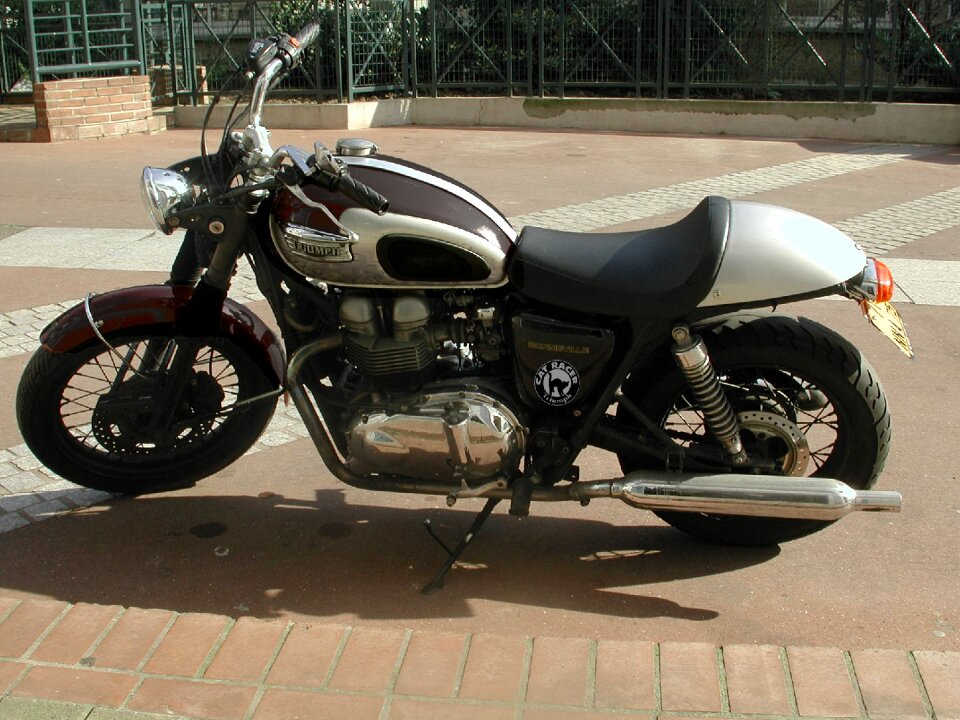 Triumph good city cafe racer