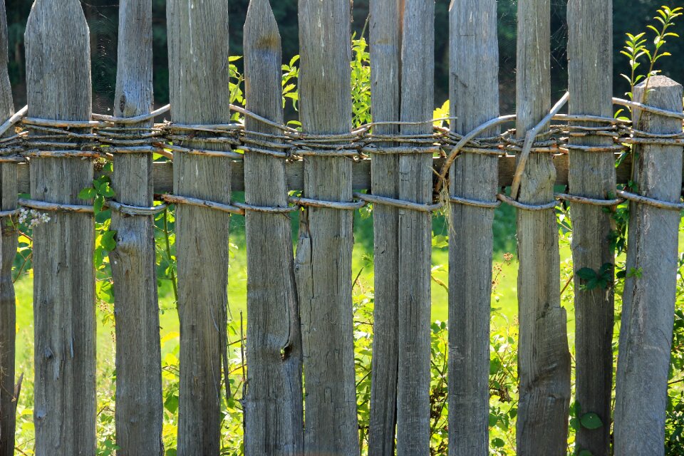 Limit weathered demarcation