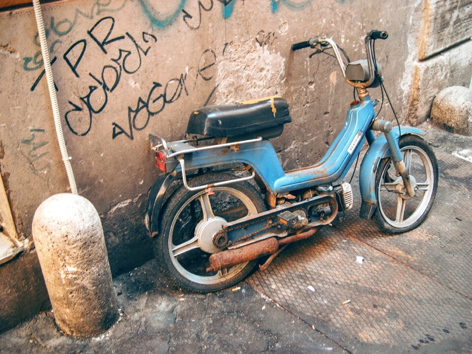 Vehicle moped stone