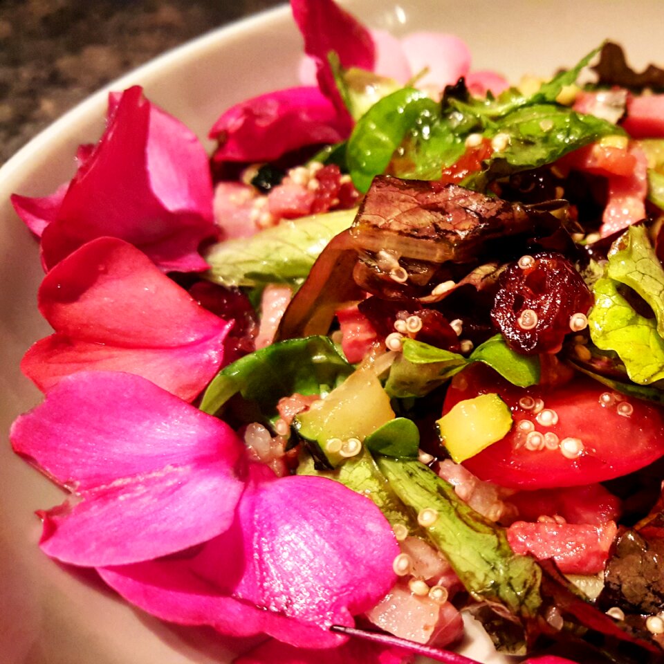 Fresh flowers quinoa