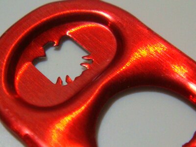 Tekate aluminum red
