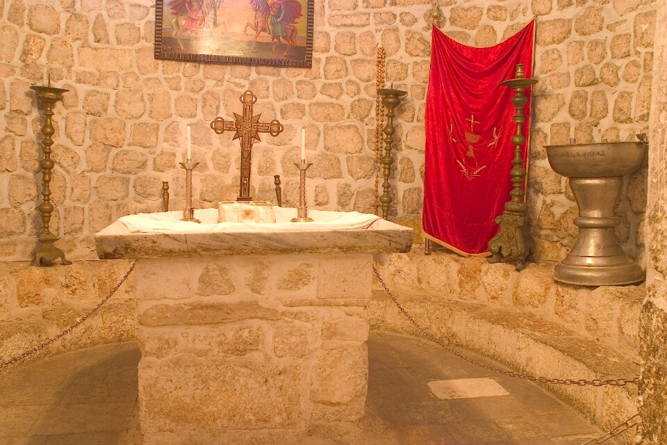 Maalola christlisches villages oldest altar in the world