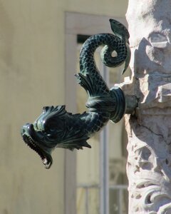 Dragon fountain figure fantasy gargoyle