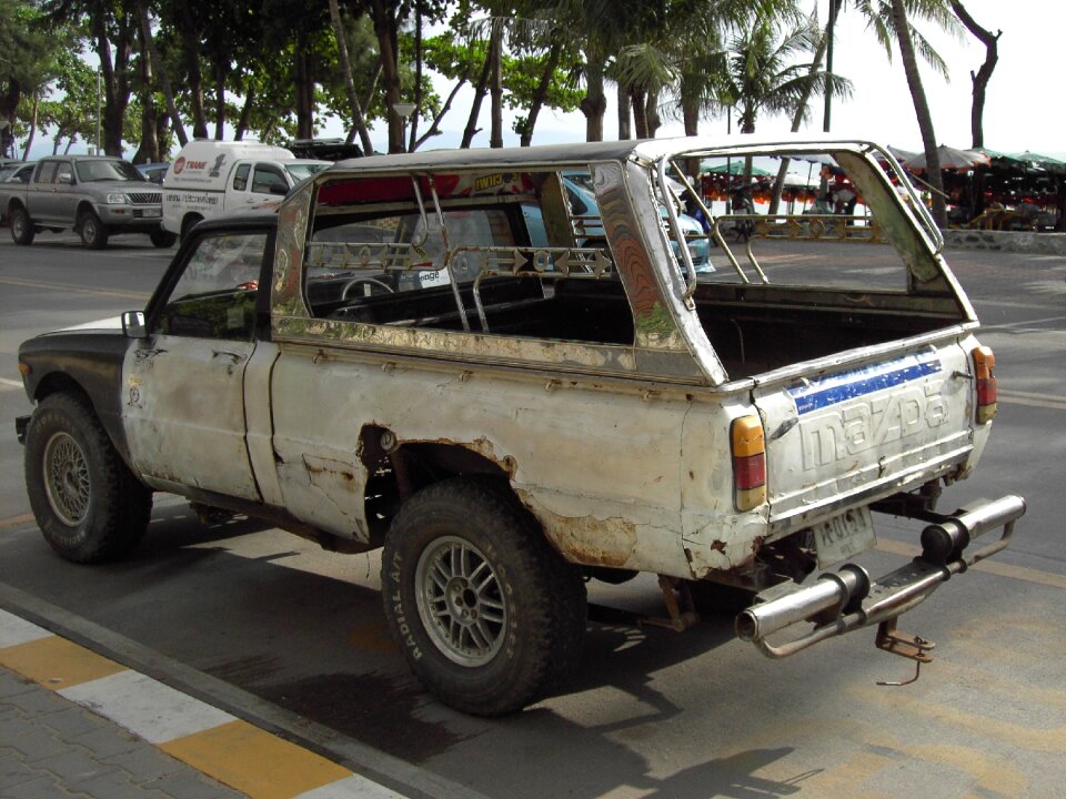 Vehicle rust car