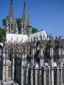 Old architecture faith