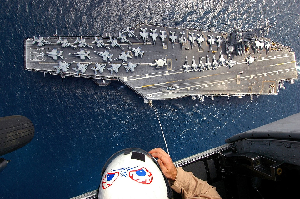 Navy uss dwight d eisenhower cvn 69