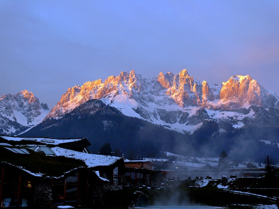 Kaiser mountains ellmauer halt alpenglühen