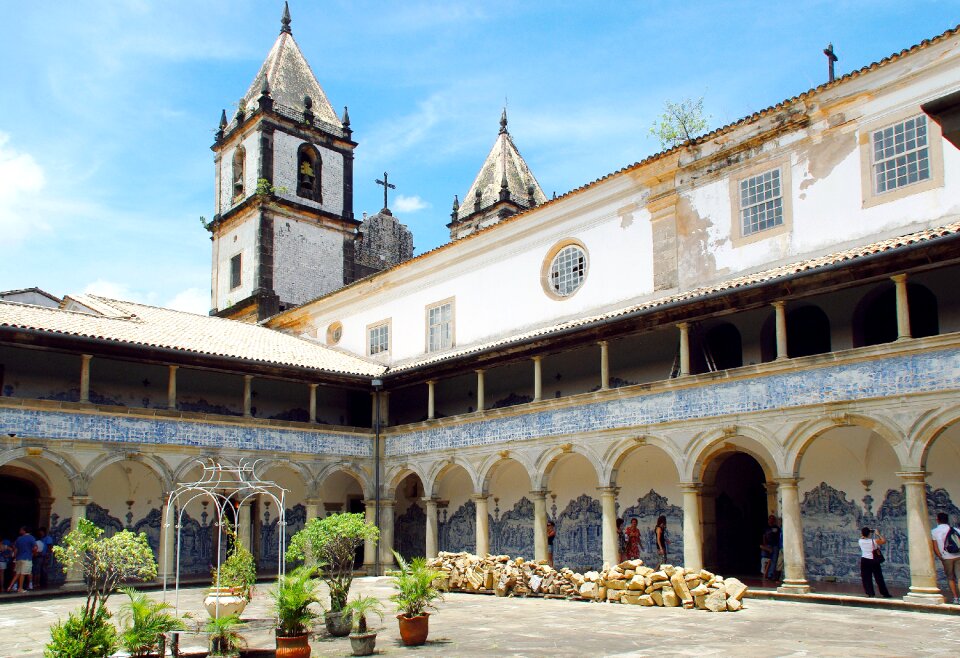 Convent cloister azulejos
