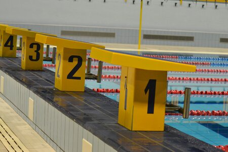 Blocks line sport