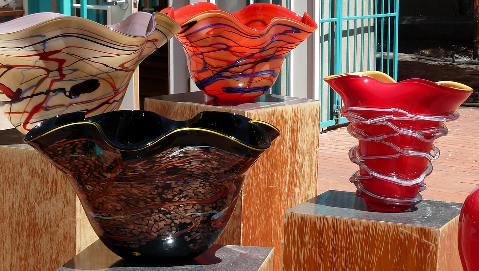 Display show sale