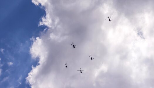 5 flying sky