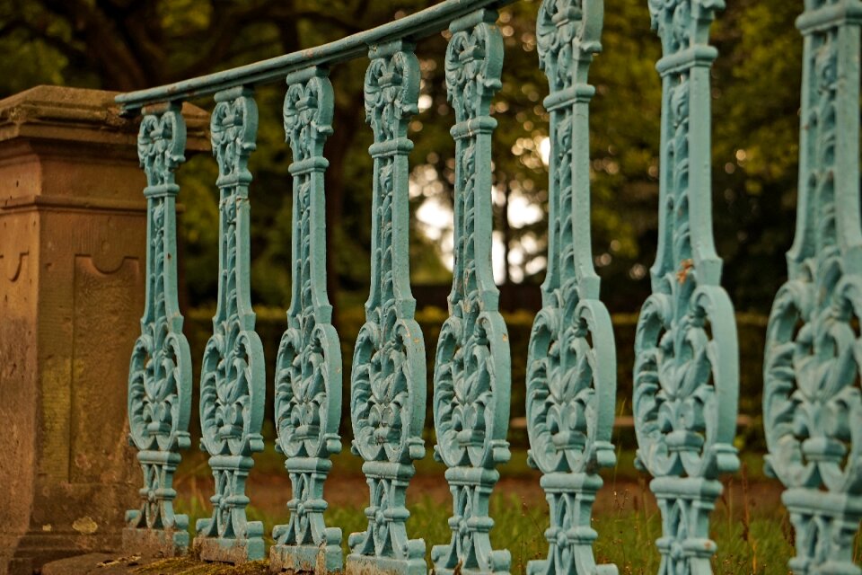 Metal wrought iron verschnörkelt