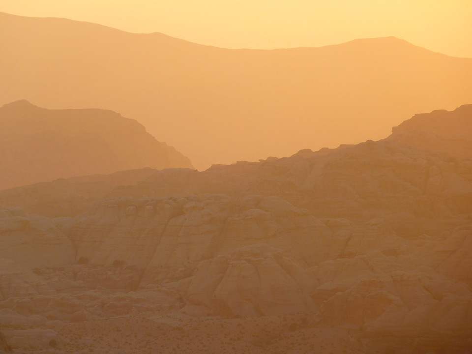 Travel middle east sandstorm
