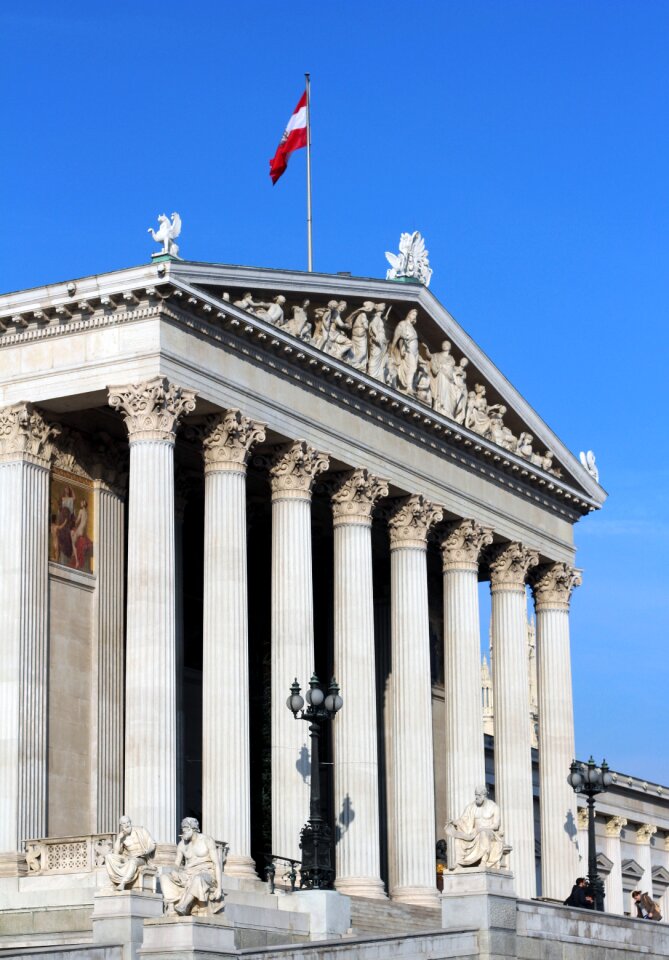 Monument architecture capital