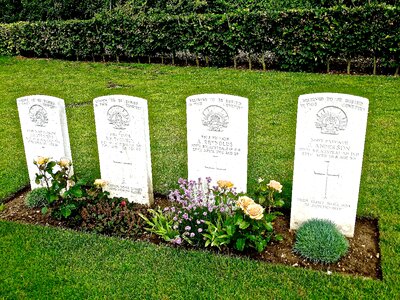 Soldiers remembrance headstones photo