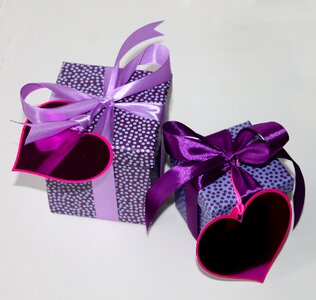 Love surprises wrapping photo