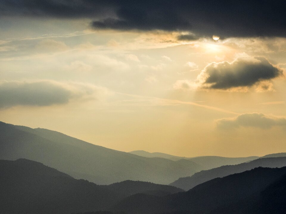 Clouds alone mountains