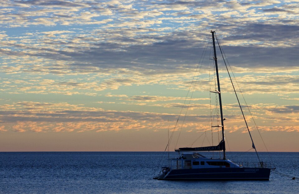 Ship water sailing mast