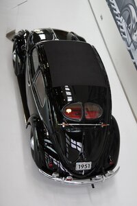 Black vw beetle auto photo