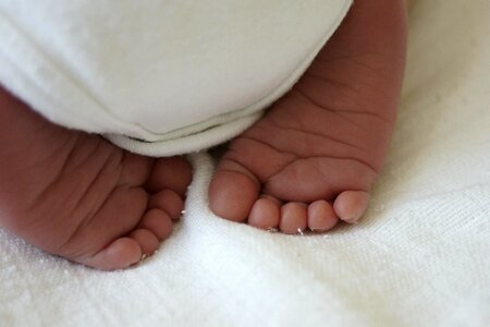 Child newborn human photo