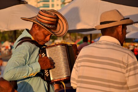 Parrandon colombia hat