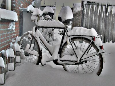 Bicycle winter snow photo