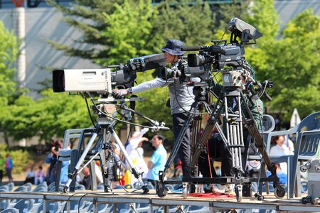 Broadcasting shooting camera men