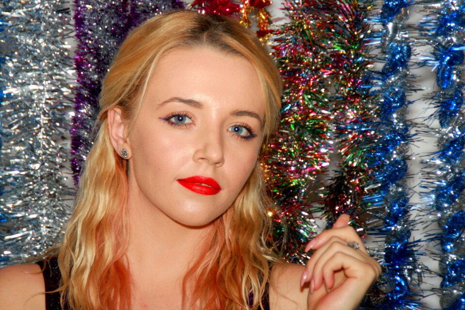 Blond hair beauty tinsel