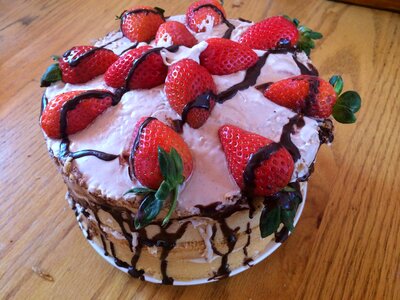 Cake sweet red