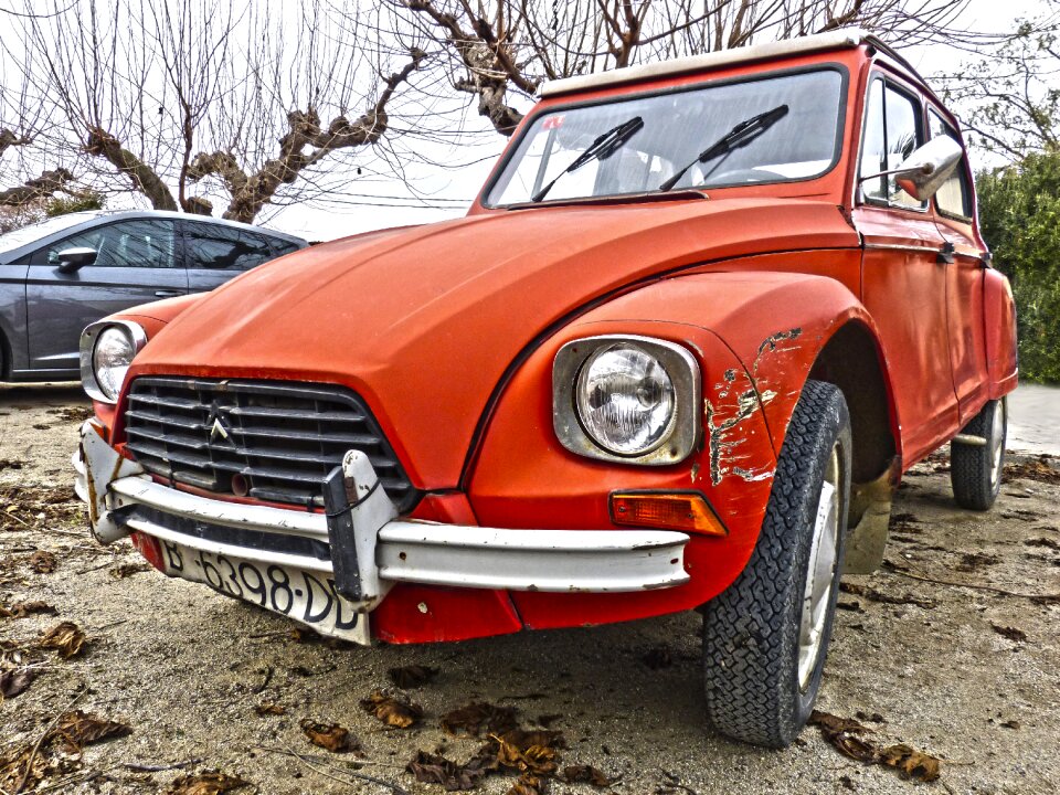 Antique car citroën diane 6