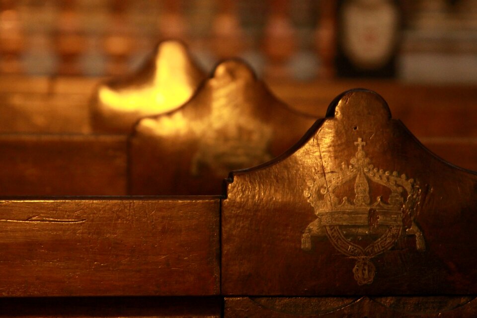Church desks banco