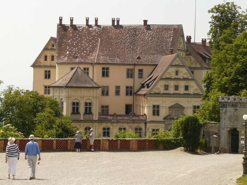 Castle building holy mountain