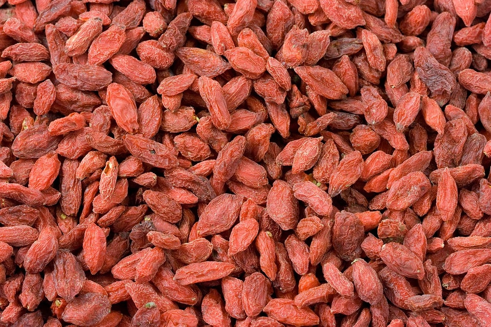 Dehydrated dried food