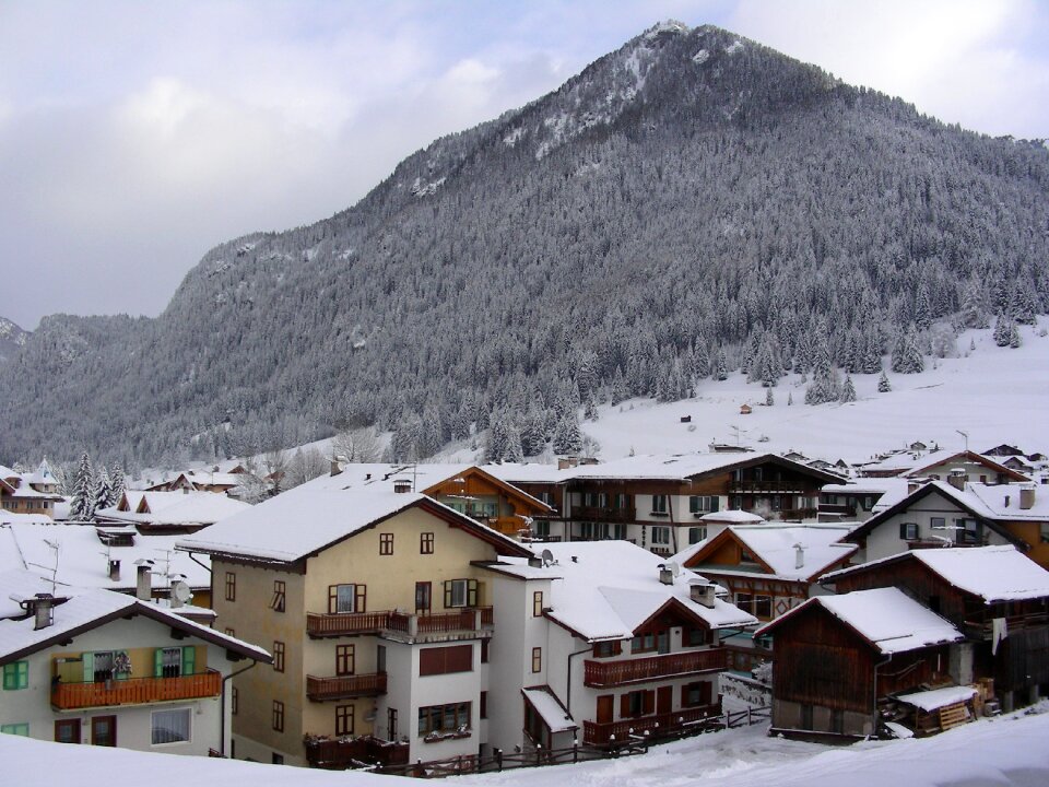 Pool di fassa landscape