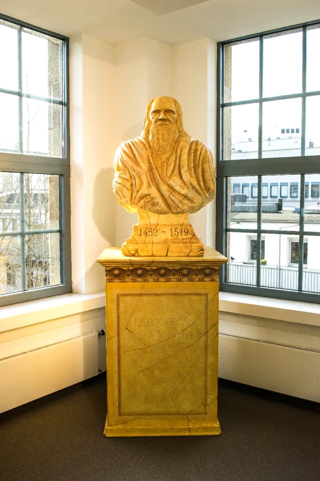 Italy museum figure