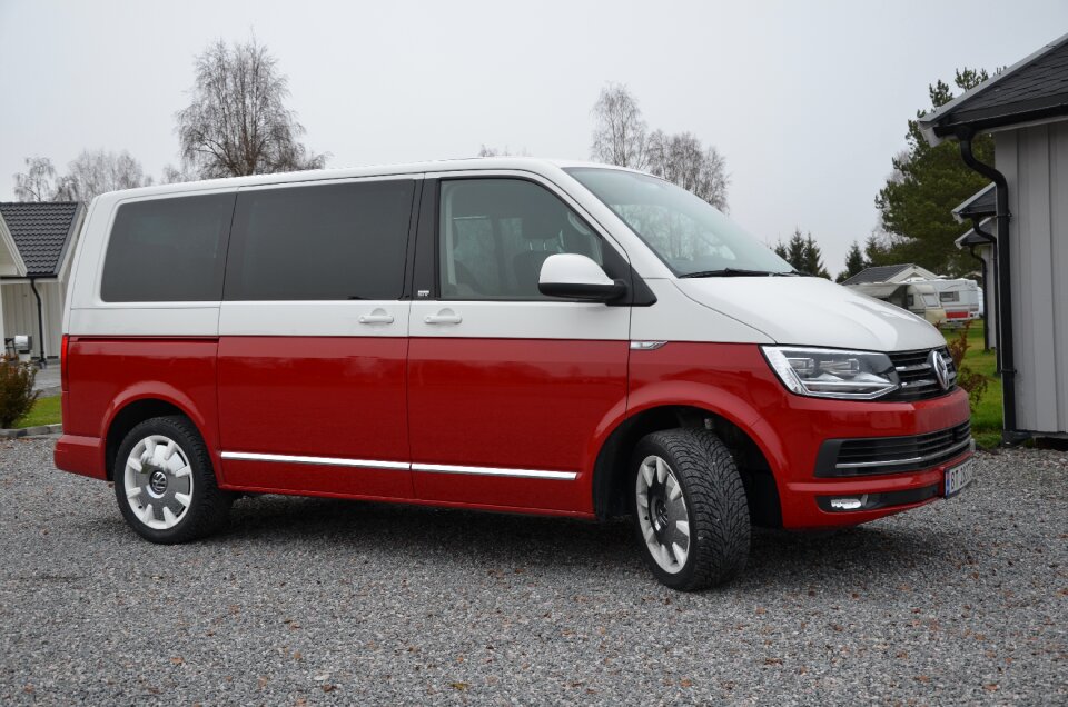 Volkswagen multivan t6 capacious family car