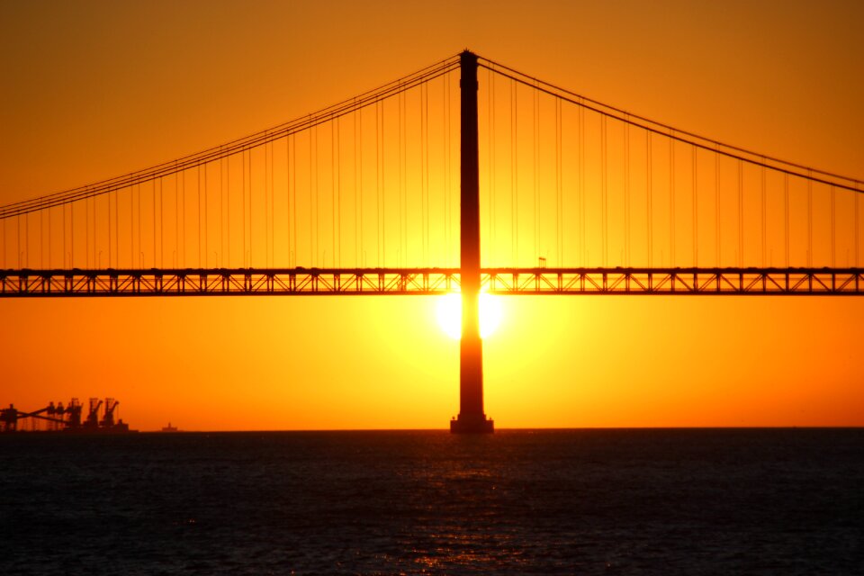 Lisbon bridge suspension bridge