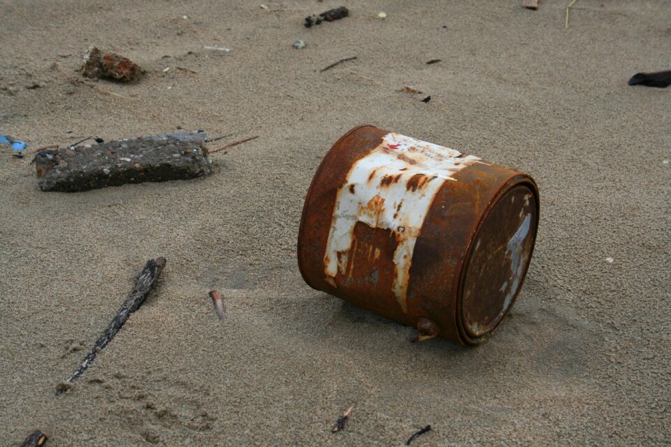 Waste still life glance