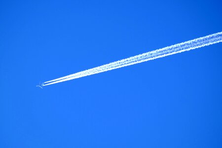 Contrail travel airliner photo