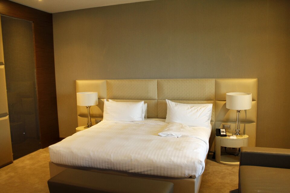 Hotel bed cushions
