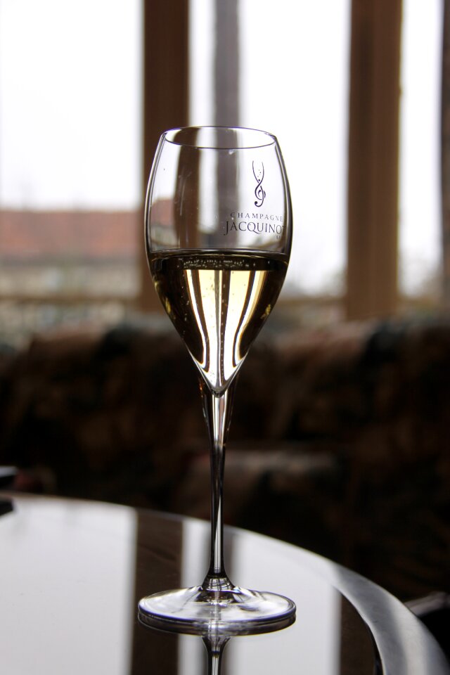 Epernay bubbles flute